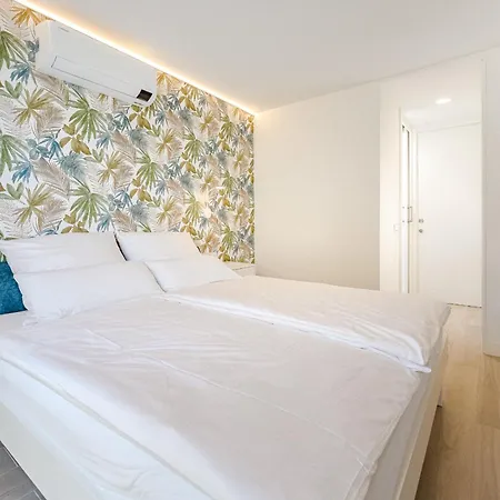 Luxus Don Carlos - Playa De Americas