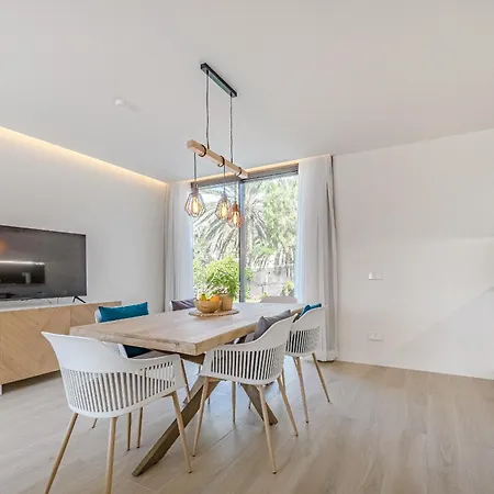 Luxus Don Carlos - Playa De Americas