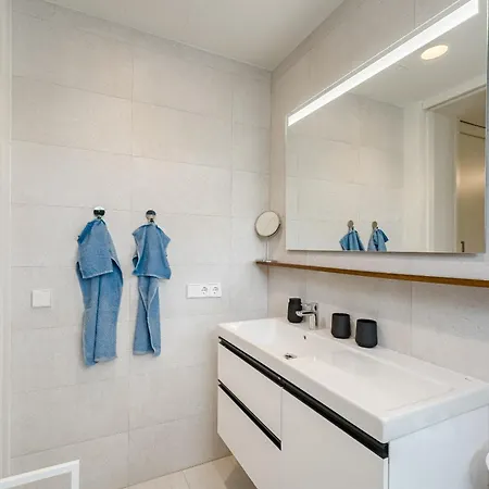 Luxus Don Carlos - Playa De Americas